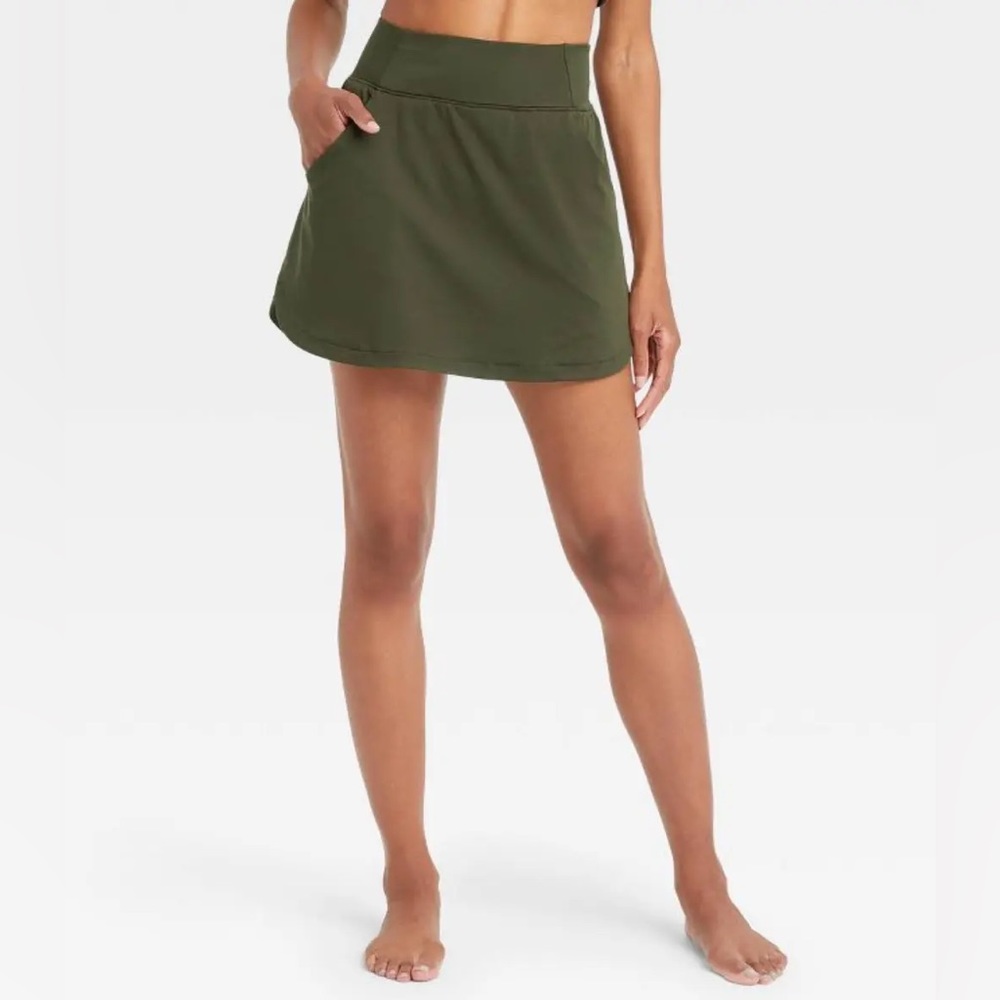 New all in motion women’s skort size XS